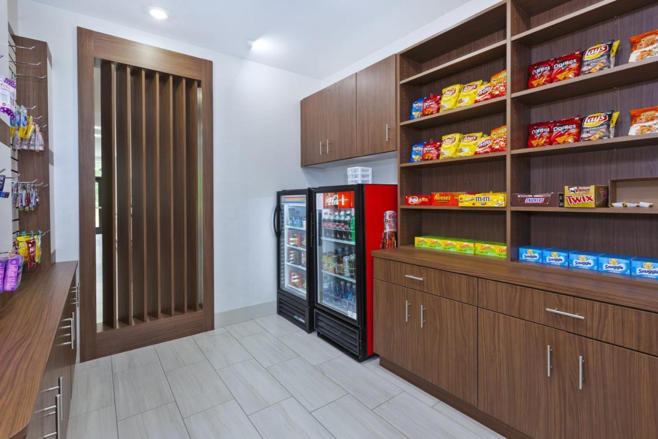 Holiday Inn Express & Suites - Painesville - Concord By Ihg Dış mekan fotoğraf