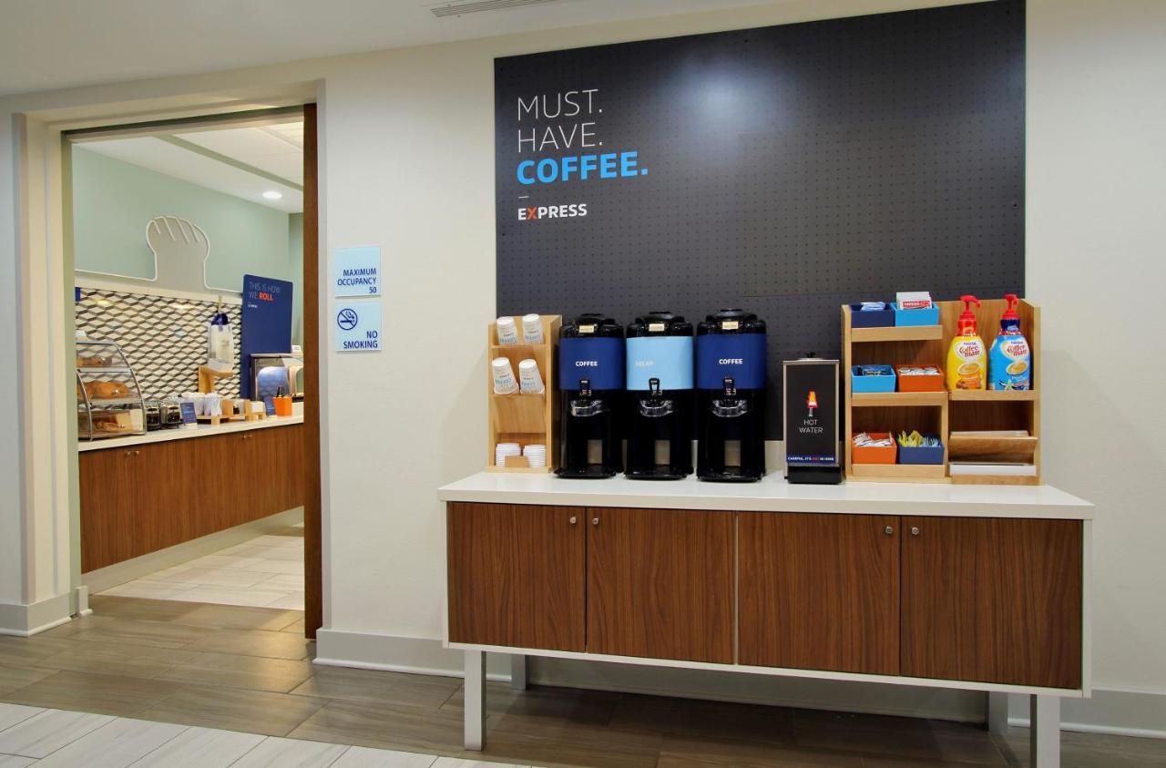 Holiday Inn Express & Suites - Painesville - Concord By Ihg Dış mekan fotoğraf